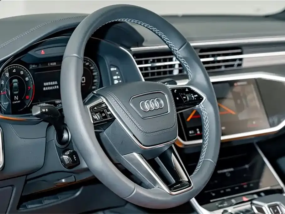 Audi A6L — фото 10