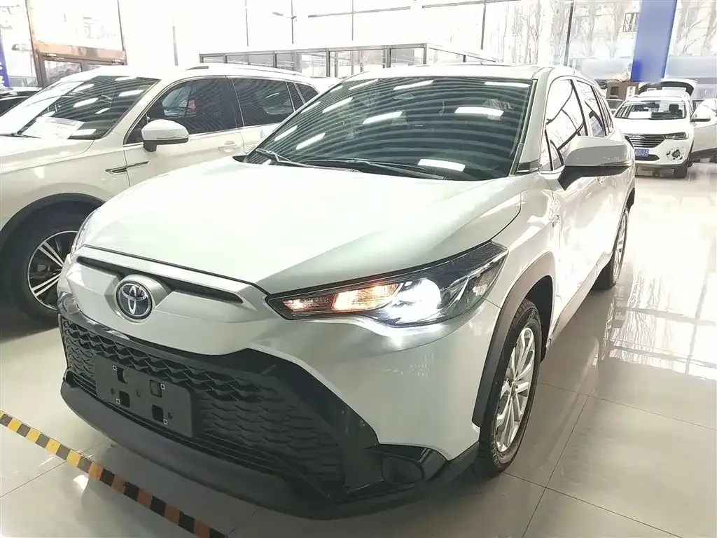 Toyota Frontlander 2023 из CN, фото 2