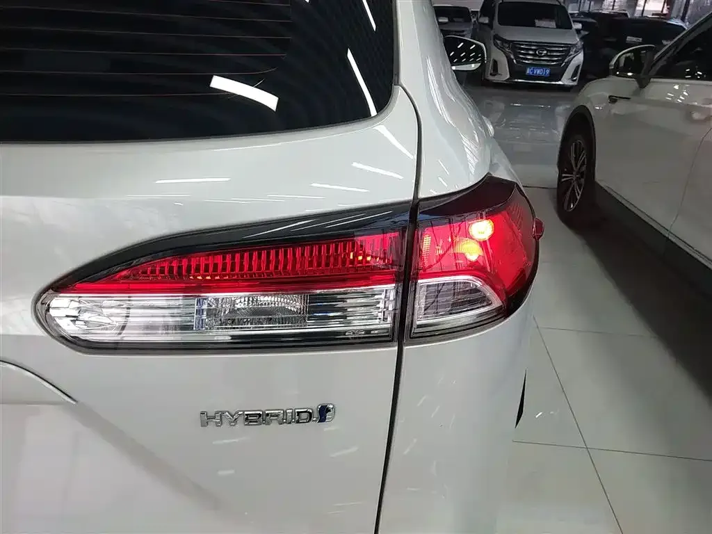 Toyota Frontlander 2023 из CN, фото 8