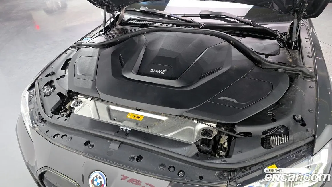 BMW i4 2022 из KR, фото 8