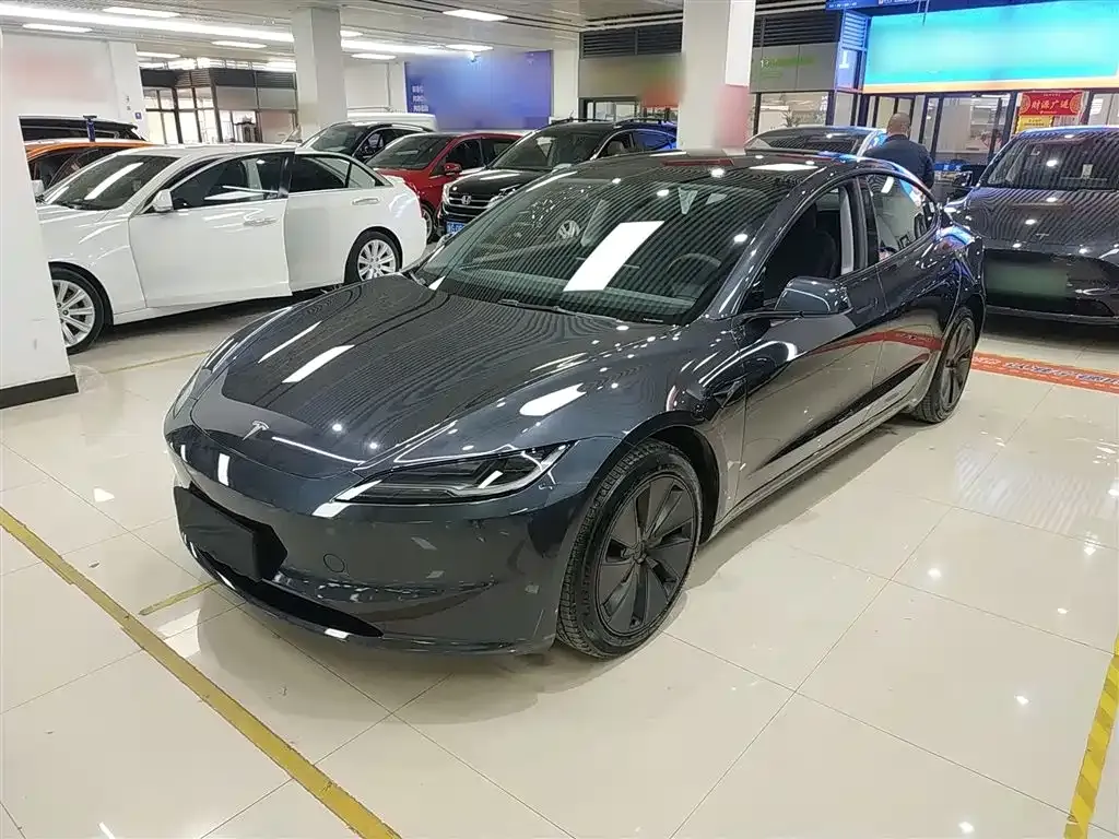 Tesla Model 3 2024 из CN, фото 3