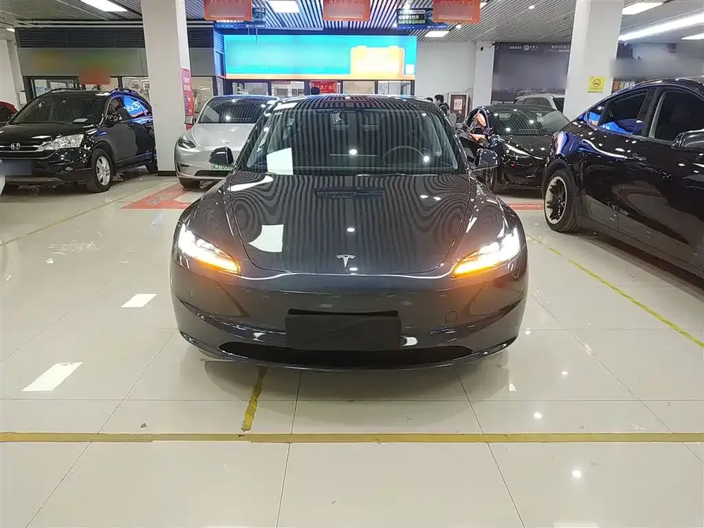 Tesla Model 3 2024 из CN, фото 8