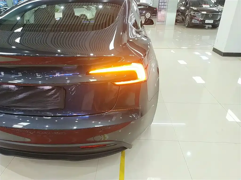 Tesla Model 3 2024 из CN, фото 5