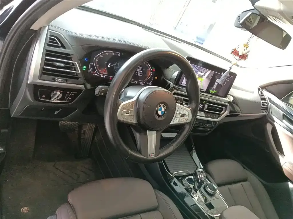 BMW X3 — фото 9