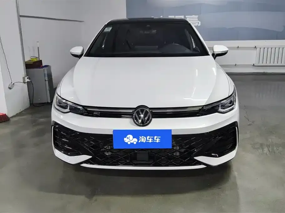 Volkswagen Golf 2024 из CN, фото 6