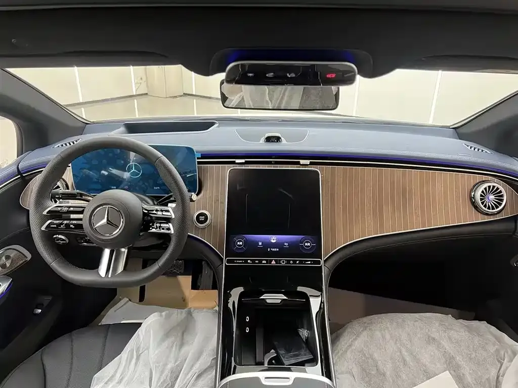 Mercedes-Benz EQE 2025 из CN, фото 4