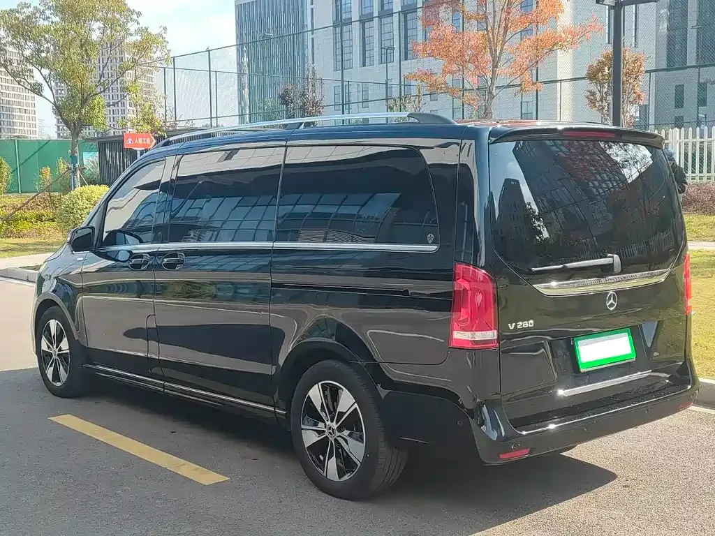 Mercedes-Benz V-Class 2022 из CN, фото 3