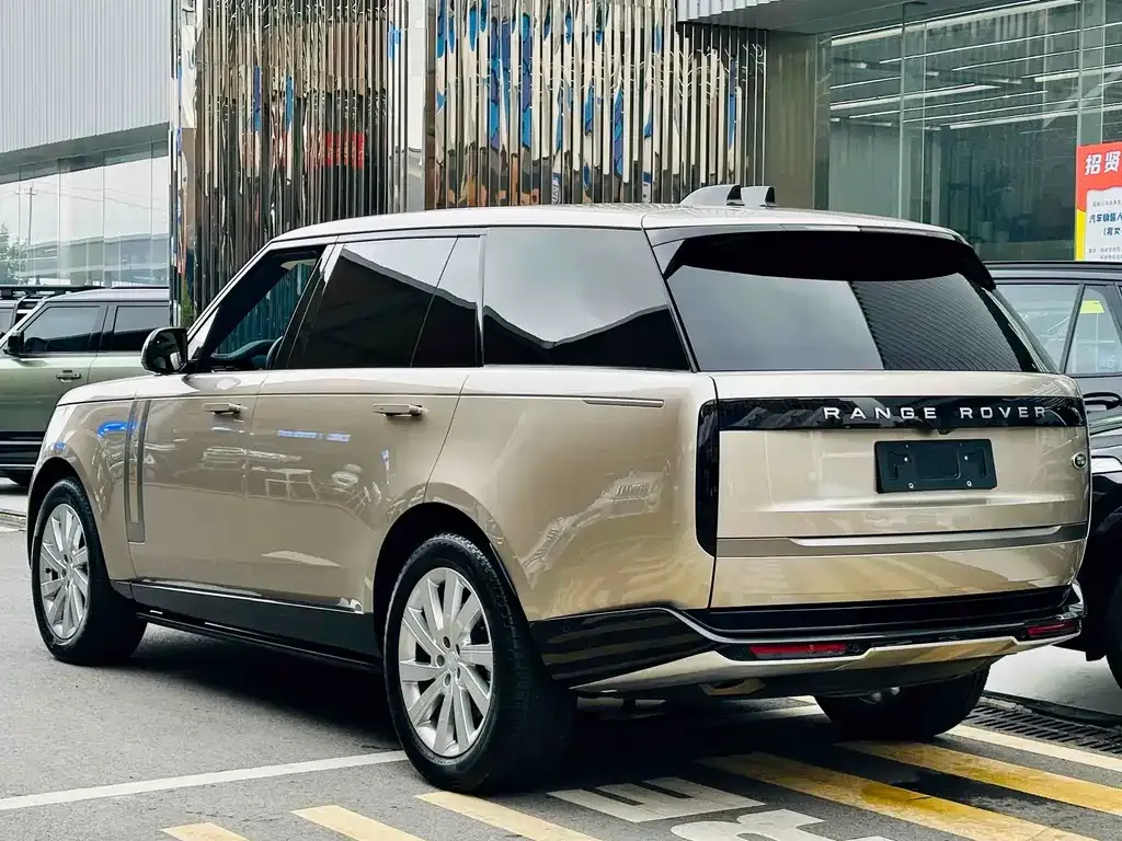 Land Rover Range Rover 2025 из CN, фото 4