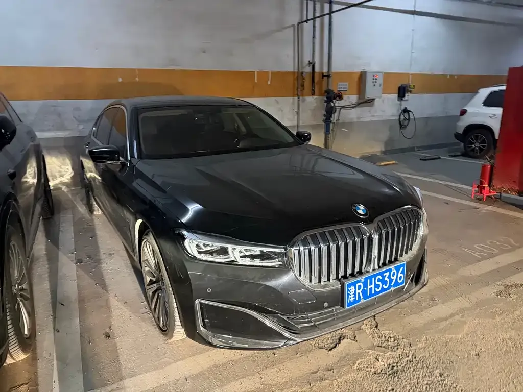 BMW 7 Series 2021 из CN, фото 1