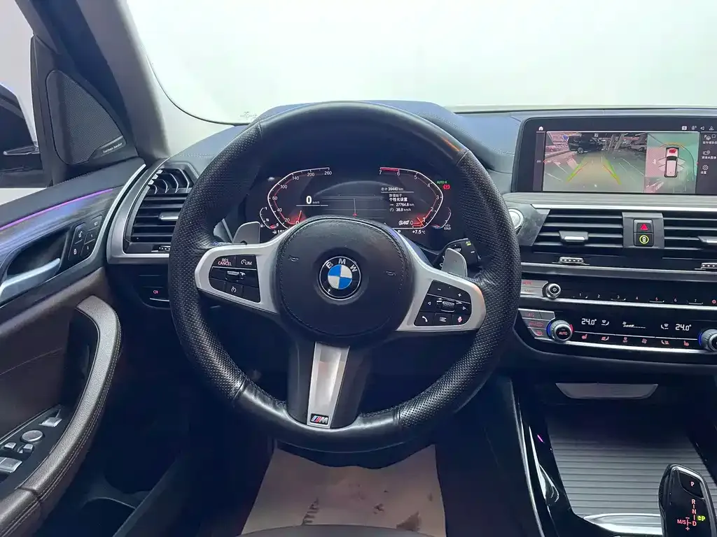 BMW X3 — фото 10
