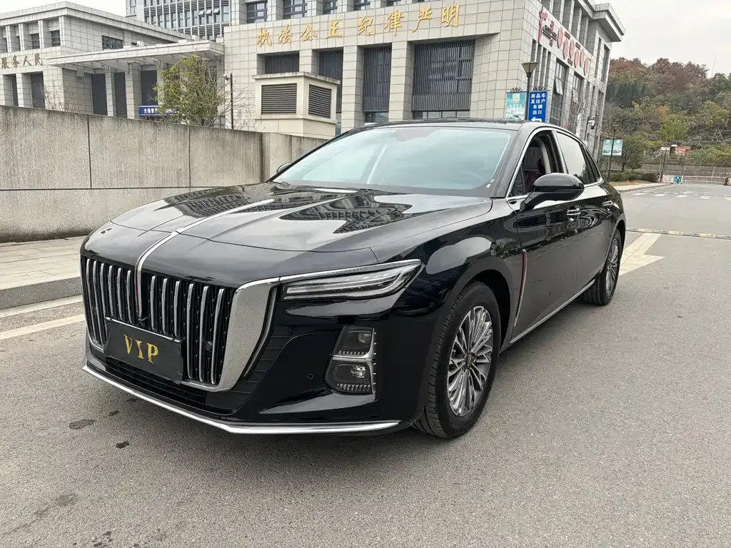 Hongqi H5 — фото 1