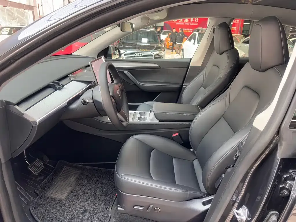 Tesla Model Y 2024 из CN, фото 10