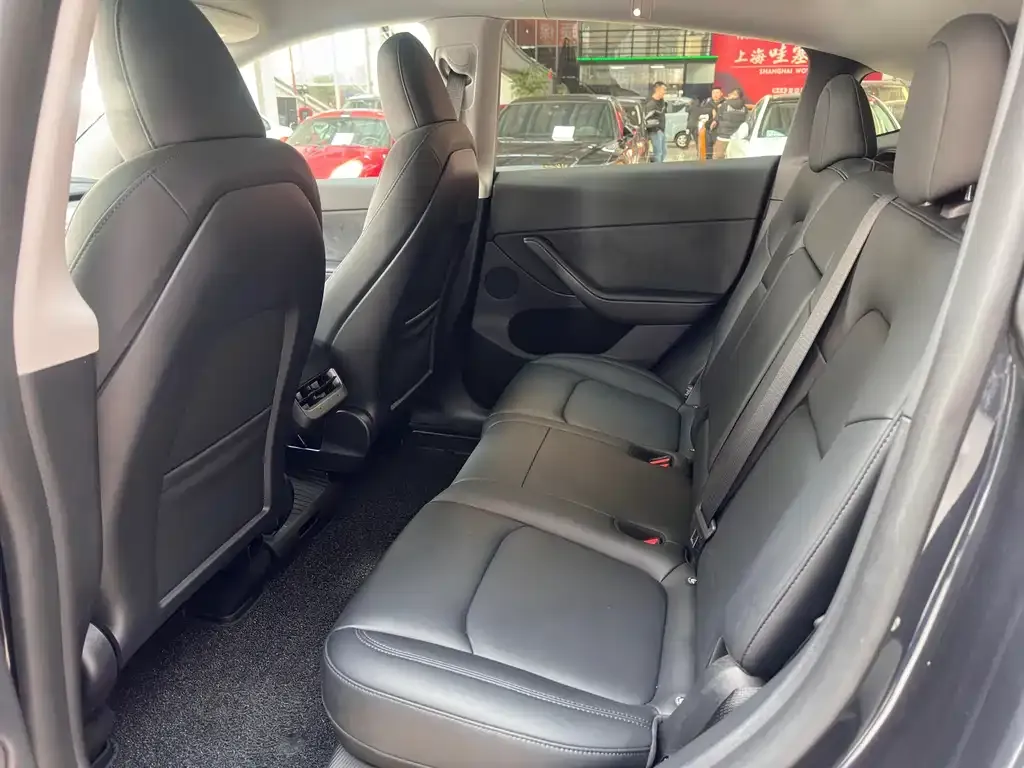Tesla Model Y 2024 из CN, фото 4