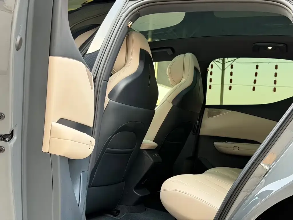Lynk & Co Z20 2025 из CN, фото 9