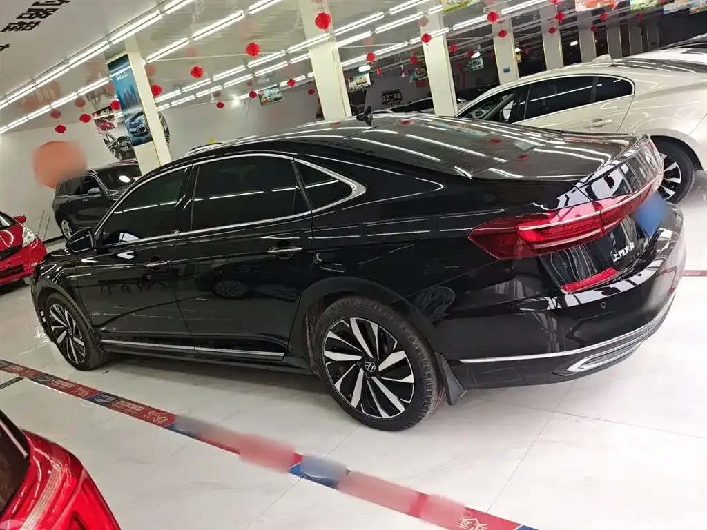 Volkswagen Passat — фото 5