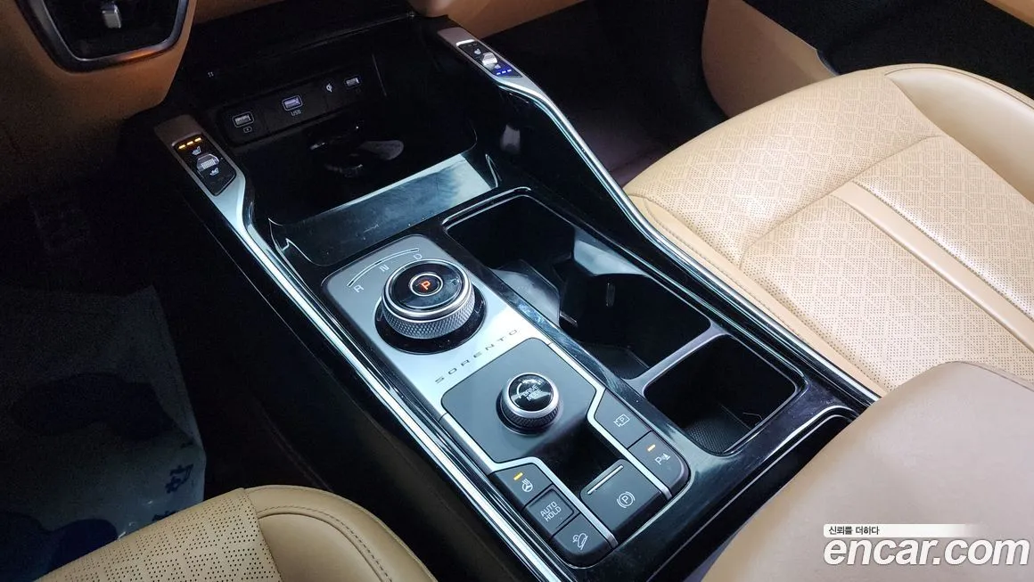 Kia Sorento — фото 5