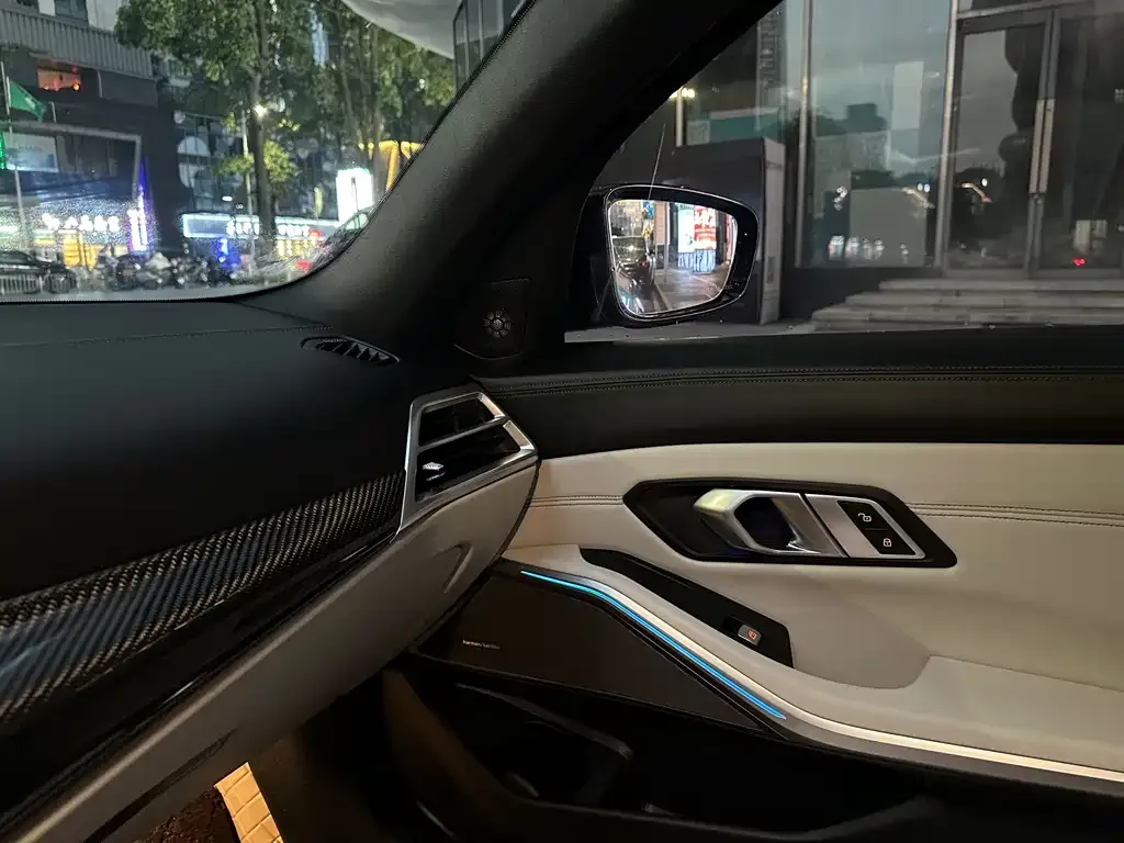 BMW M3 2025 из CN, фото 6