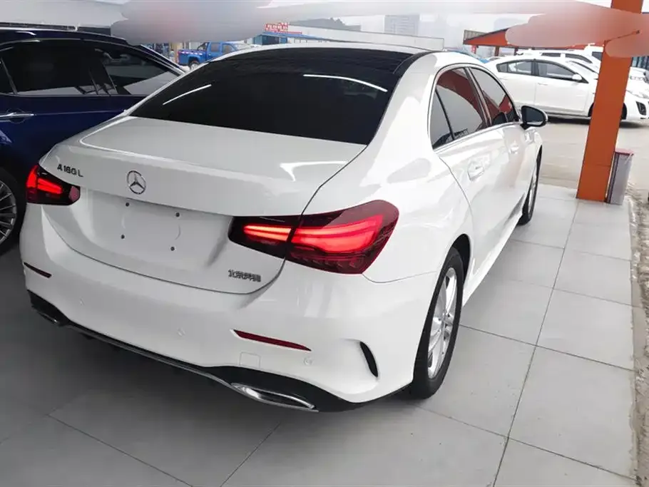 Mercedes-Benz A-Class — фото 6