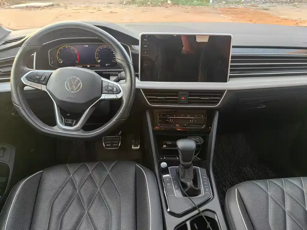 Volkswagen Tiguan L 2024 из CN, фото 3