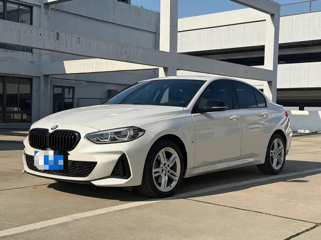 BMW 1 Series — фото 1