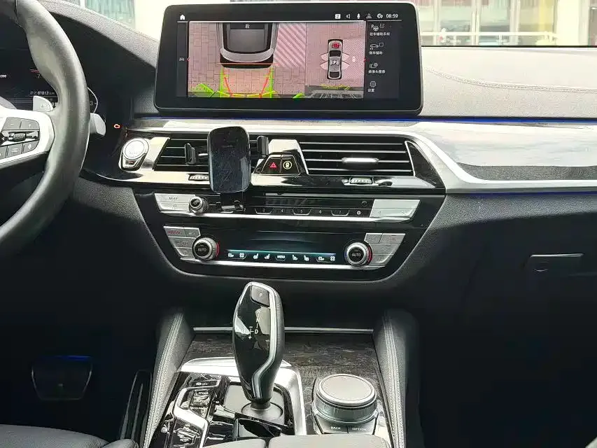 BMW 6 Series GT 2022 из CN, фото 9