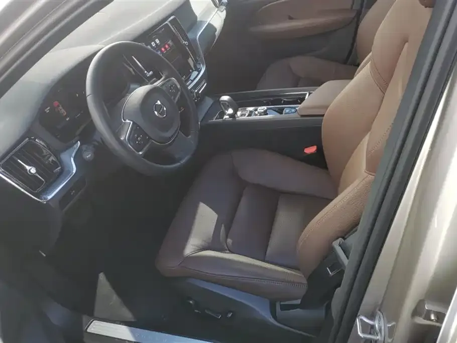 Volvo S60 2025 из CN, фото 8