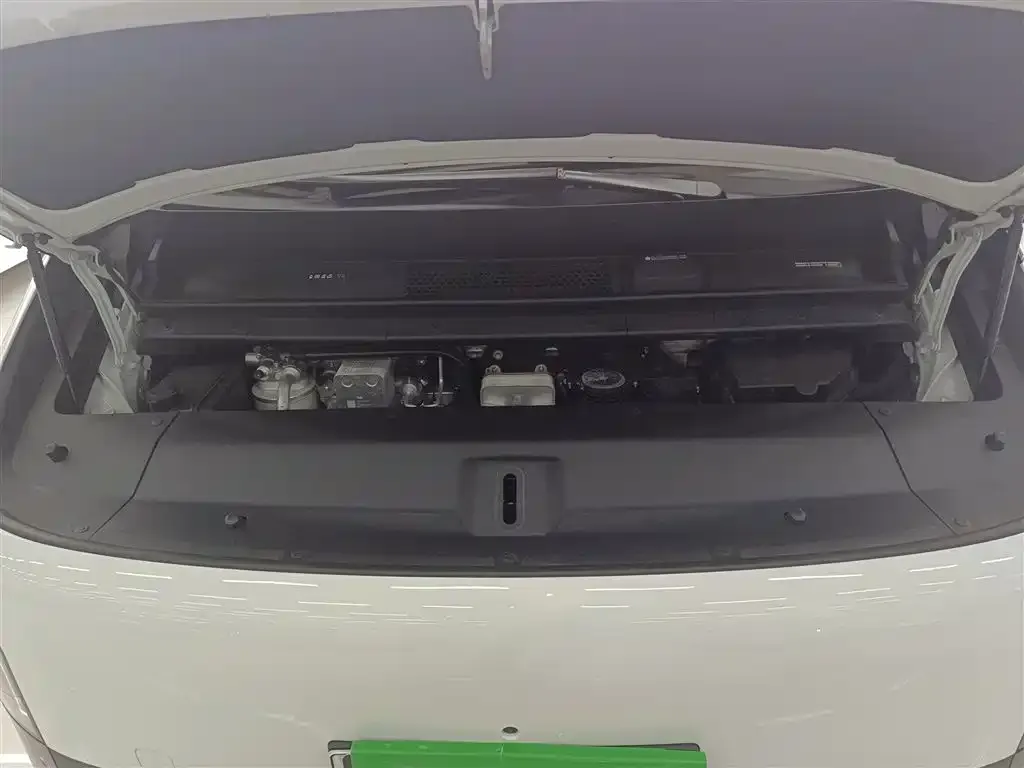 Li Auto MEGA 2025 из CN, фото 2