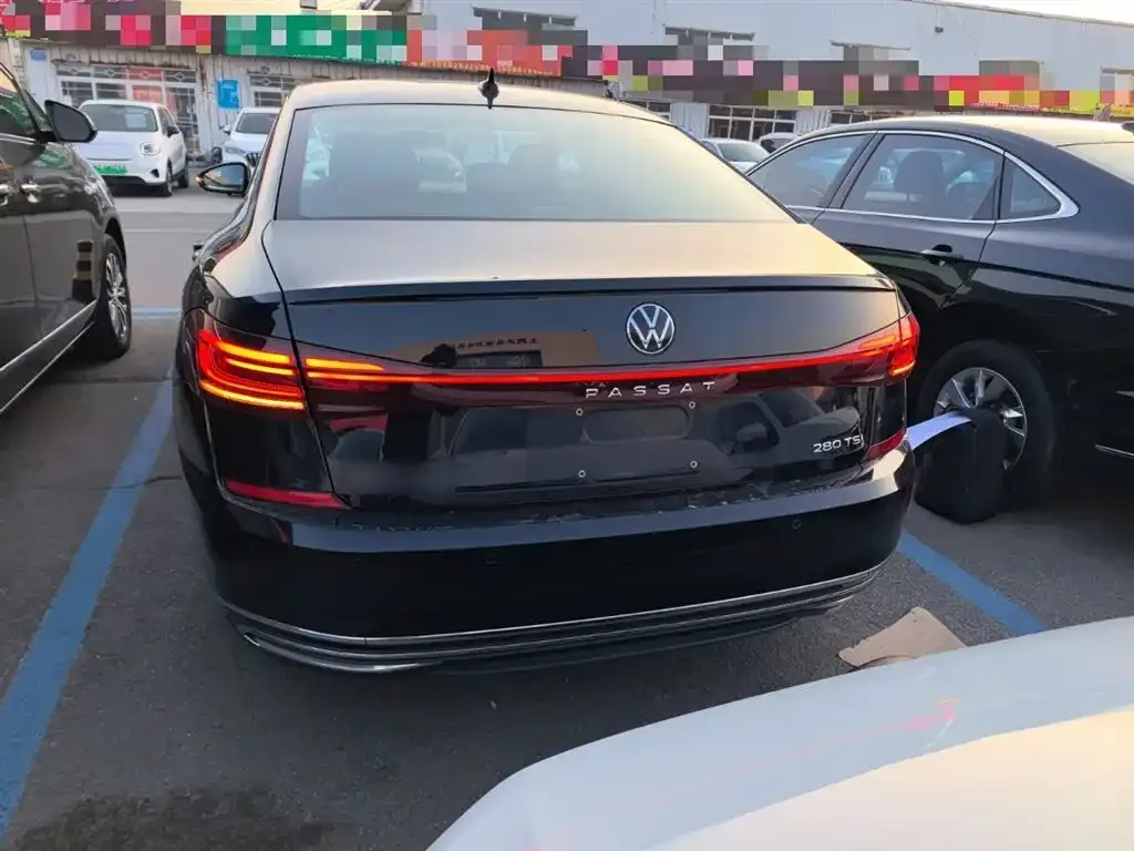 Volkswagen Passat — фото 6