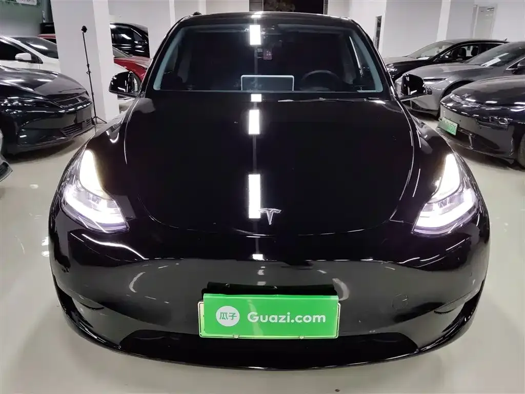 Tesla Model Y 2023 из CN, фото 3