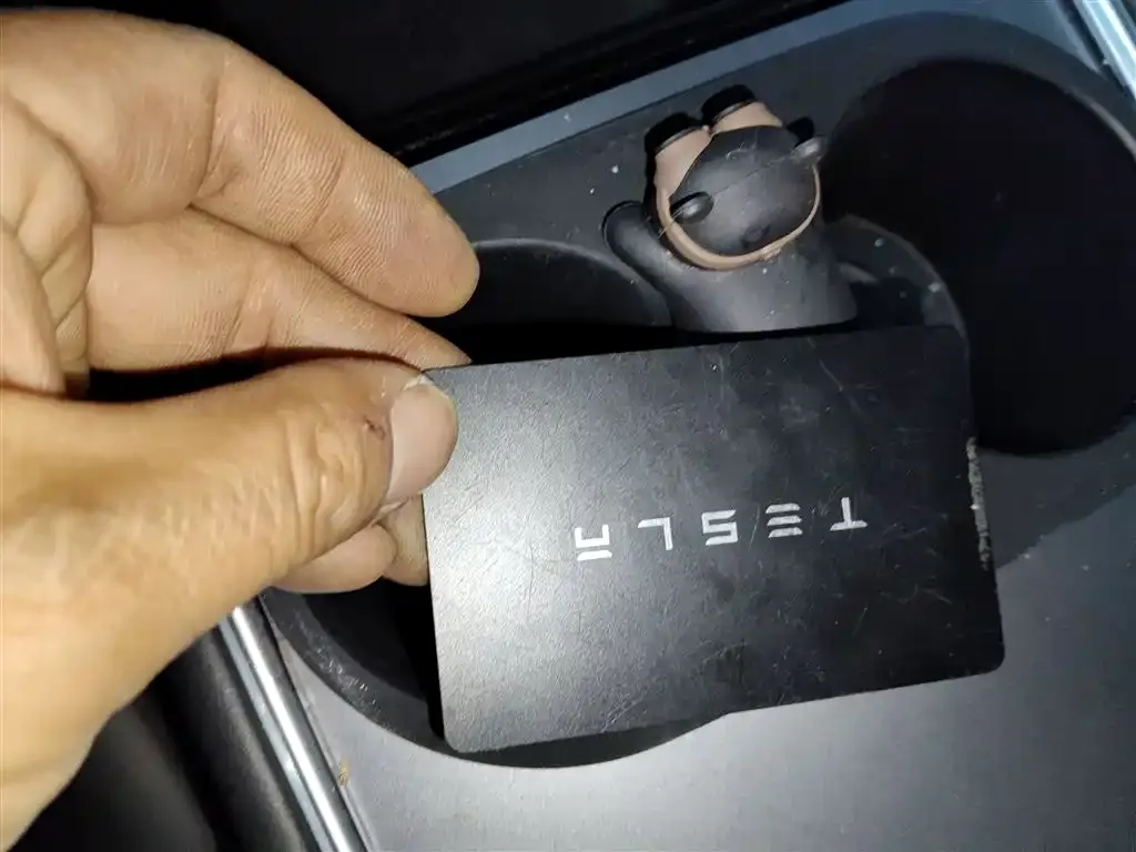 Tesla Model Y 2023 из CN, фото 9