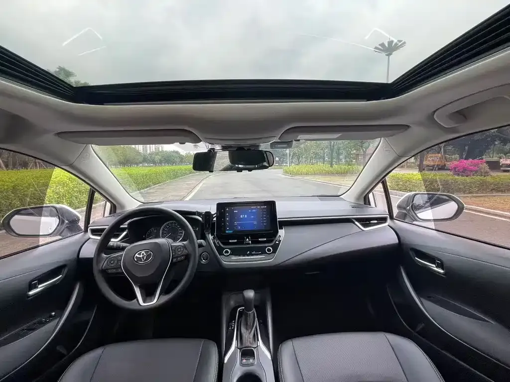 Toyota Corolla 2023 из CN, фото 4