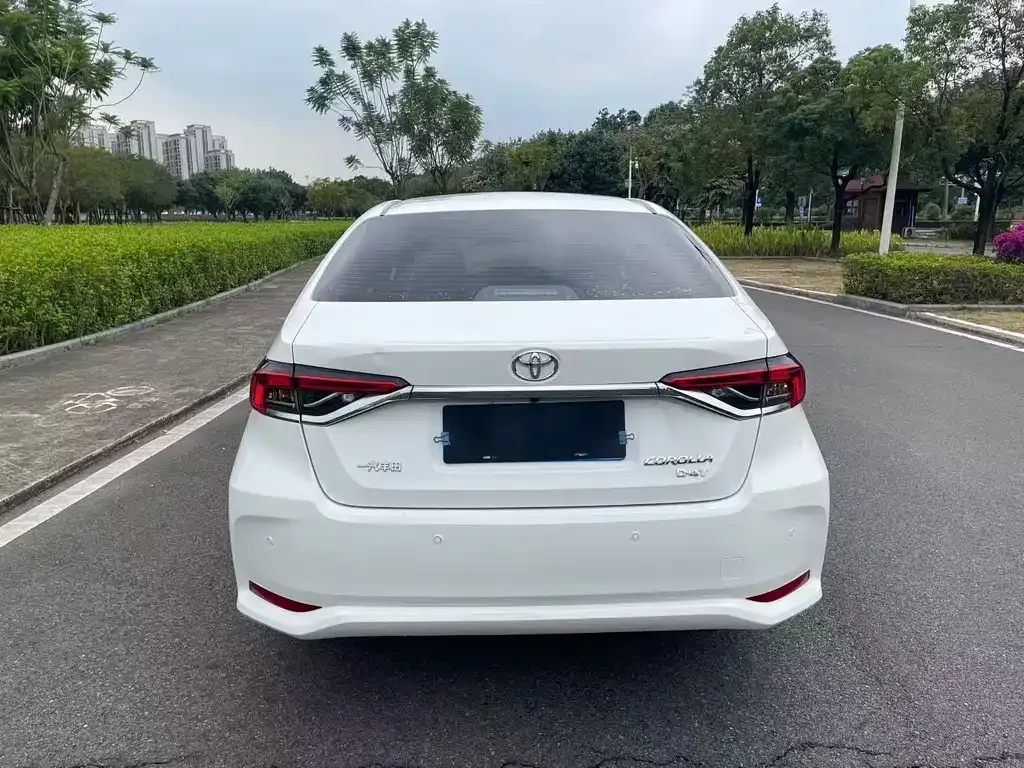 Toyota Corolla 2023 из CN, фото 5