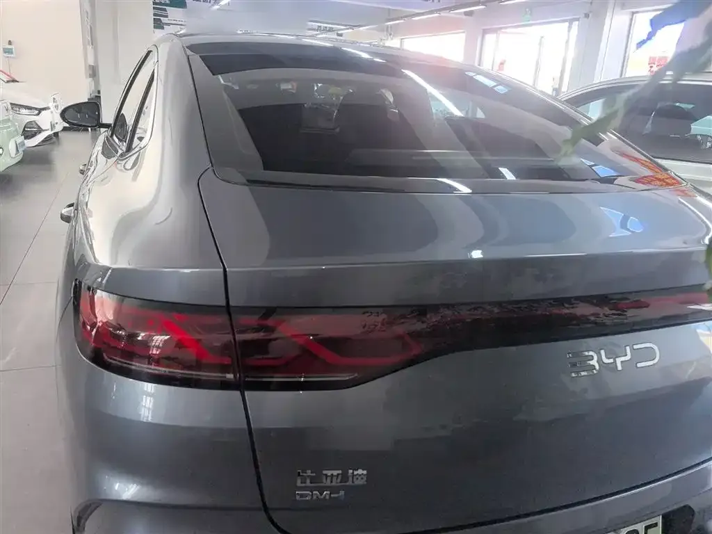 BYD Qin L — фото 3