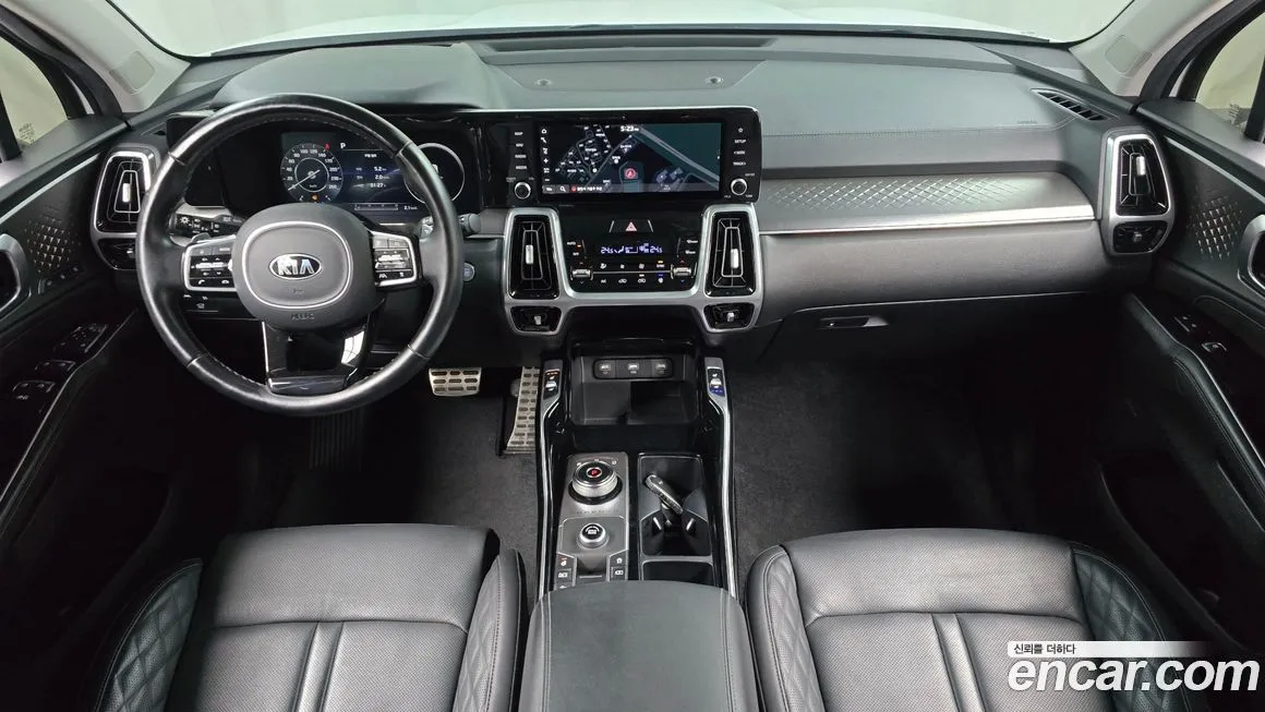 Kia Sorento — фото 6
