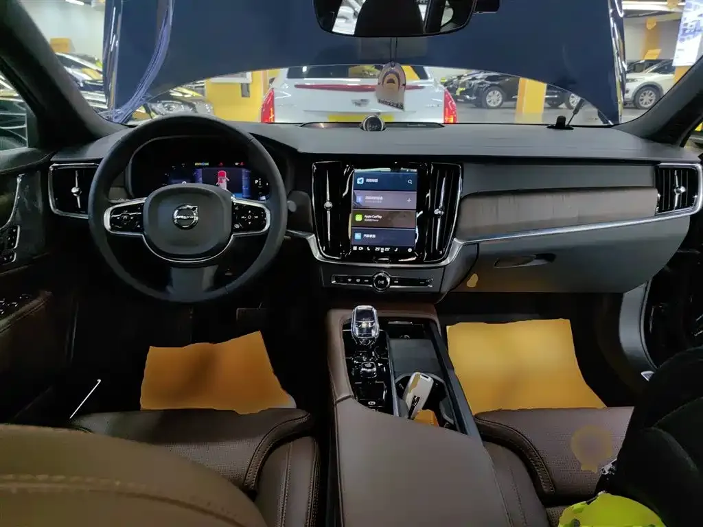Volvo S90 2022 из CN, фото 6