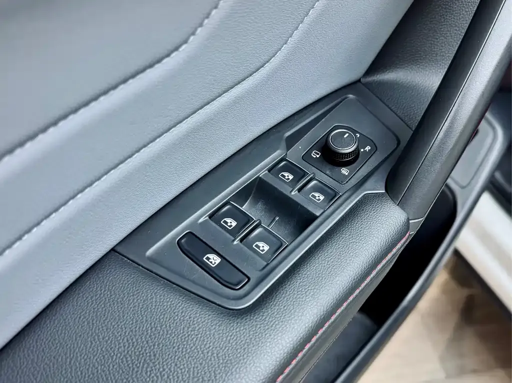Volkswagen Tiguan X 2023 из CN, фото 8