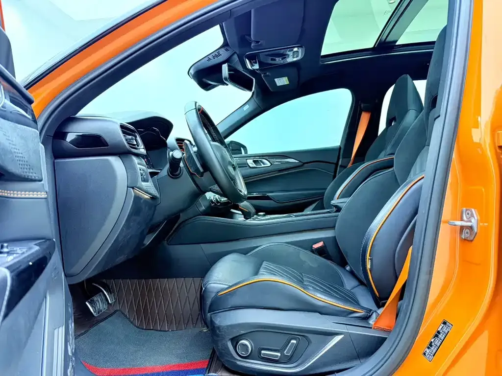 Lynk & Co 02 Hatchback 2021 из CN, фото 3