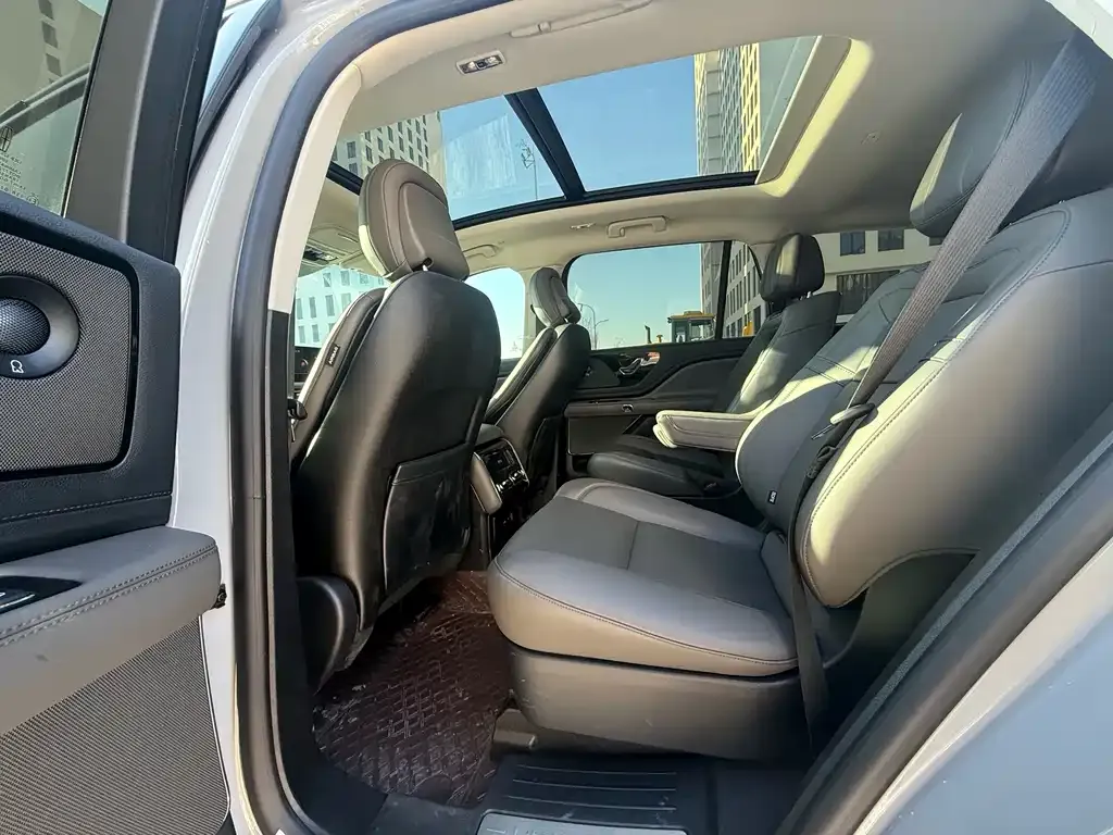 Lincoln Aviator 2025 из CN, фото 8