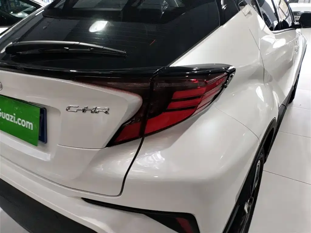 Toyota C-HR 2022 из CN, фото 2