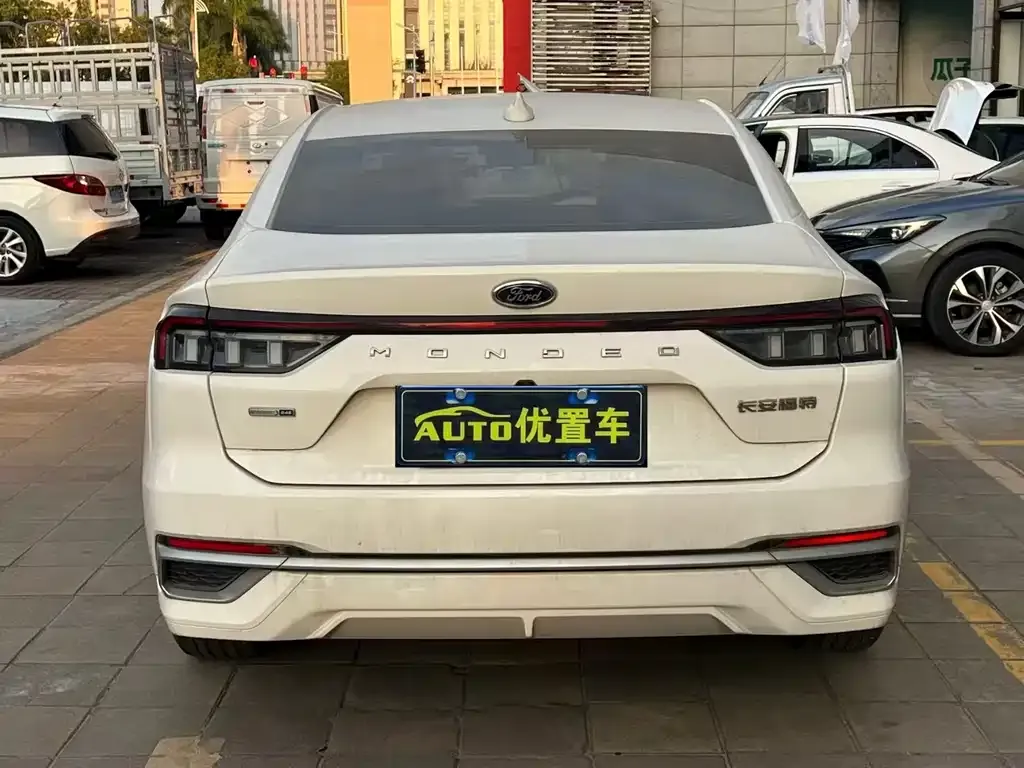 Ford Mondeo 2022 из CN, фото 4