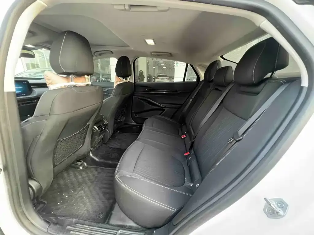 Ford Mondeo 2022 из CN, фото 3