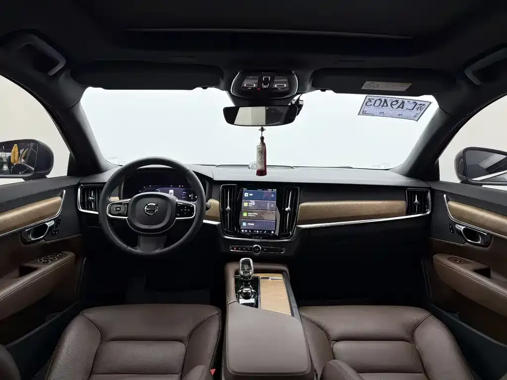 Volvo S90 — фото 9