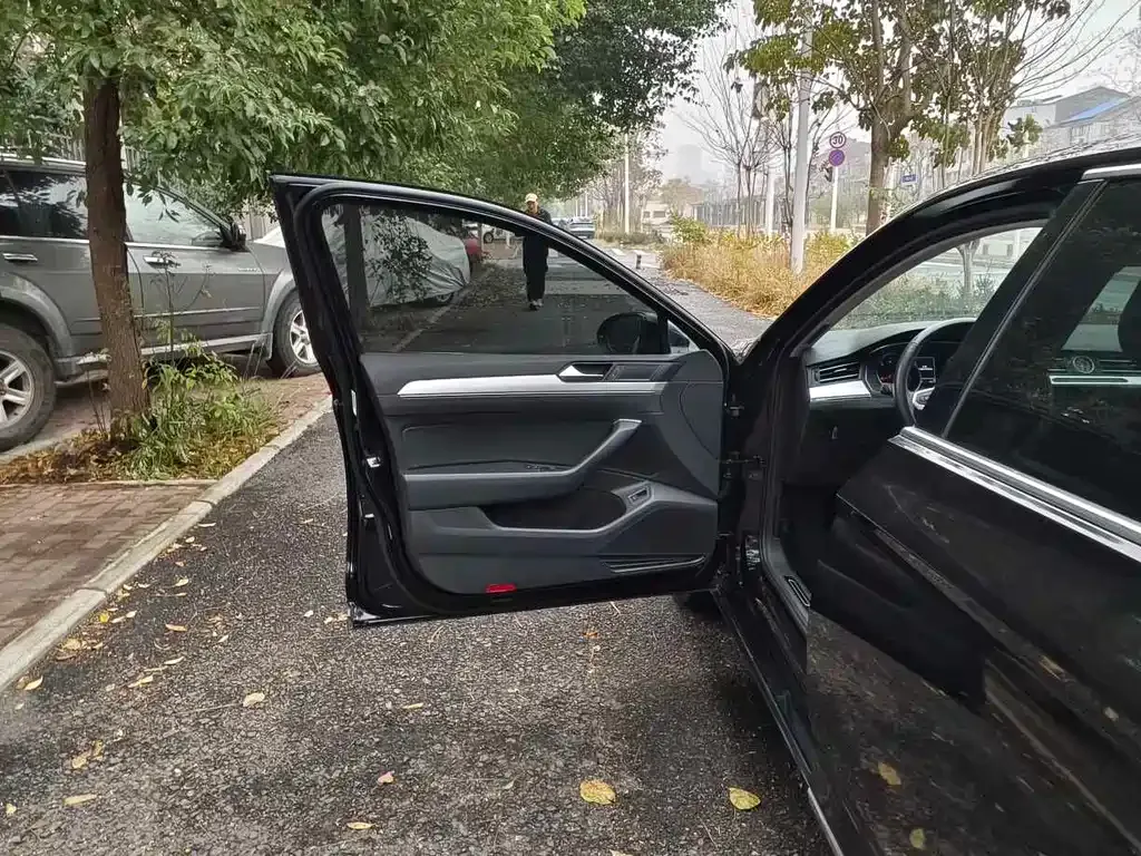 Volkswagen Magotan 2021 из CN, фото 8