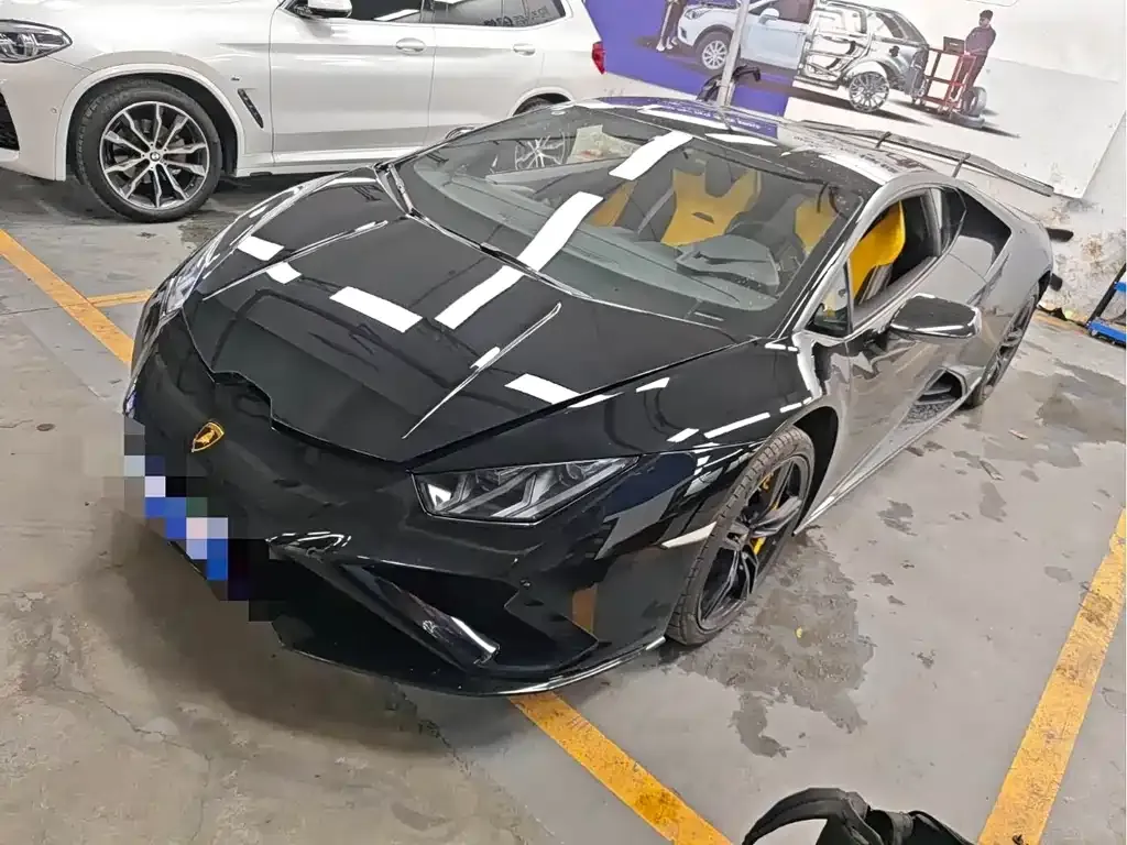 Lamborghini Huracan — фото 1