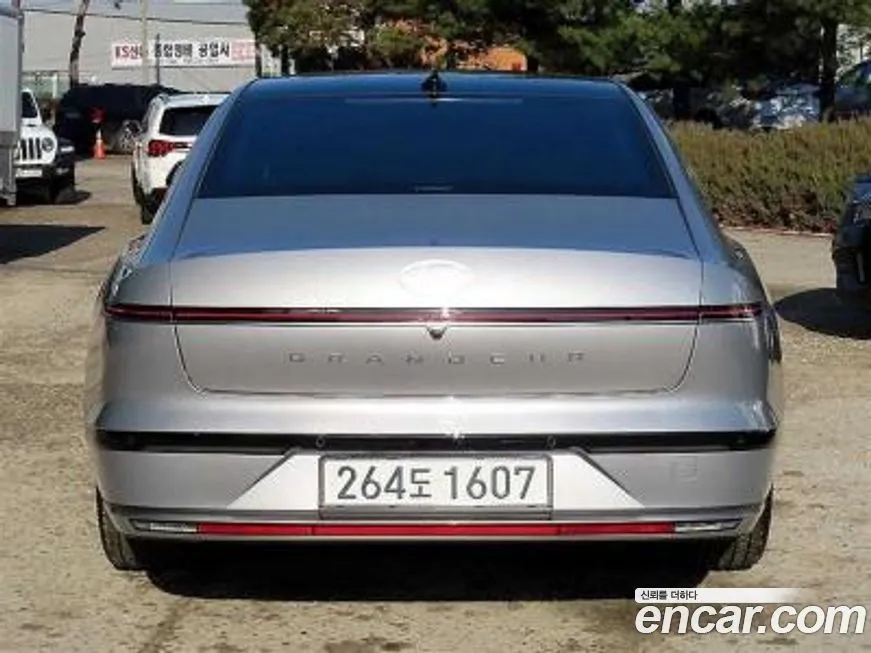 Hyundai Grandeur 2023 из KR, фото 3