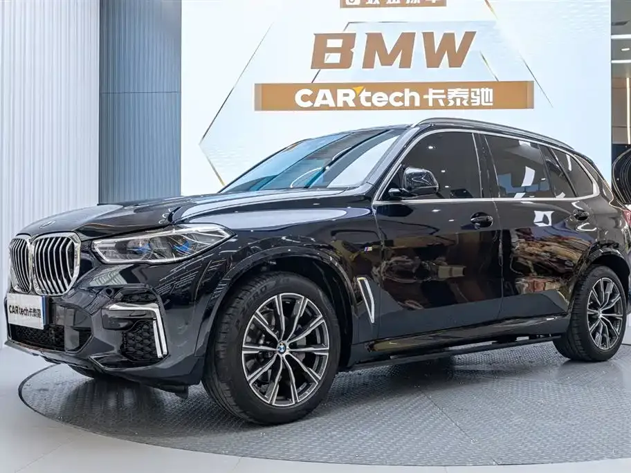 BMW X5 — фото 1