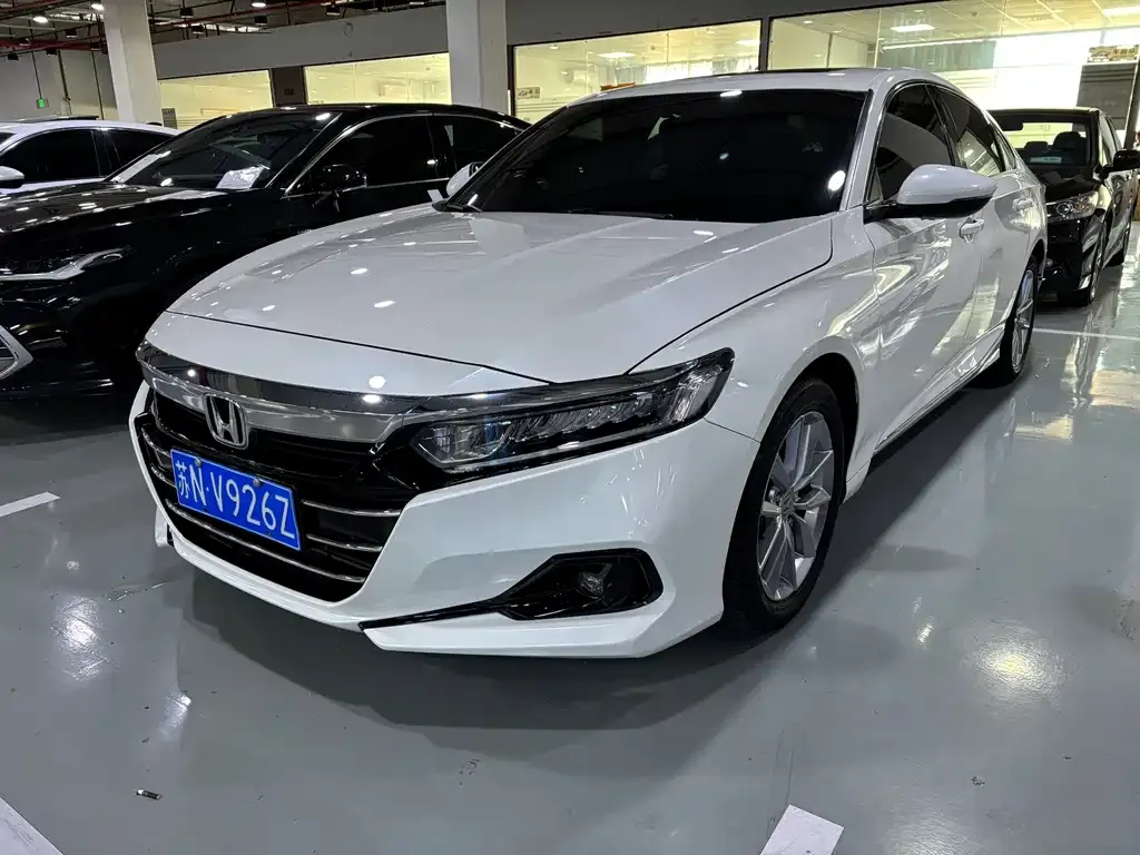 Honda Accord — фото 2