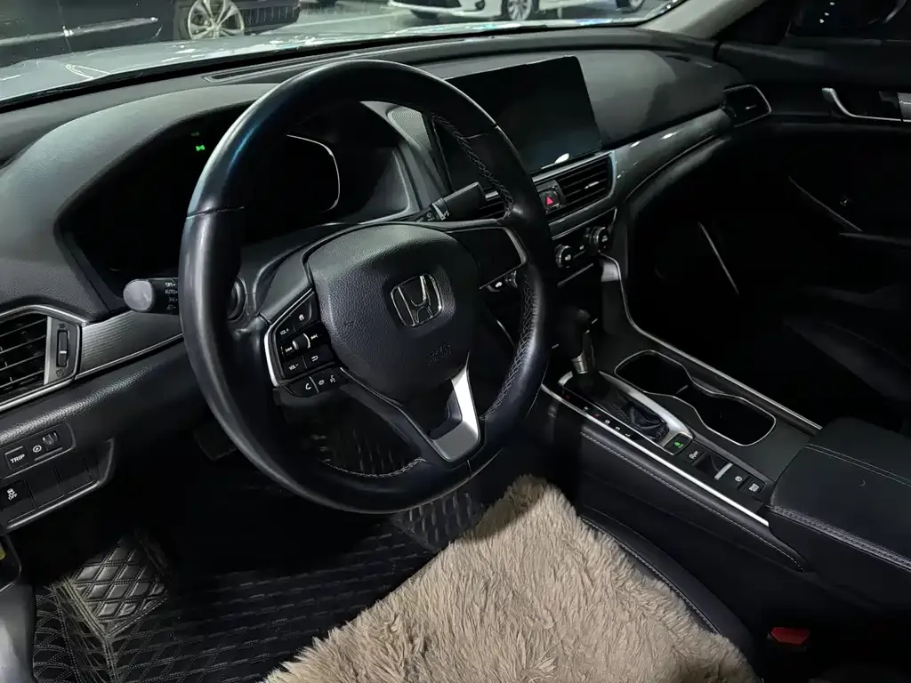 Honda Accord — фото 5