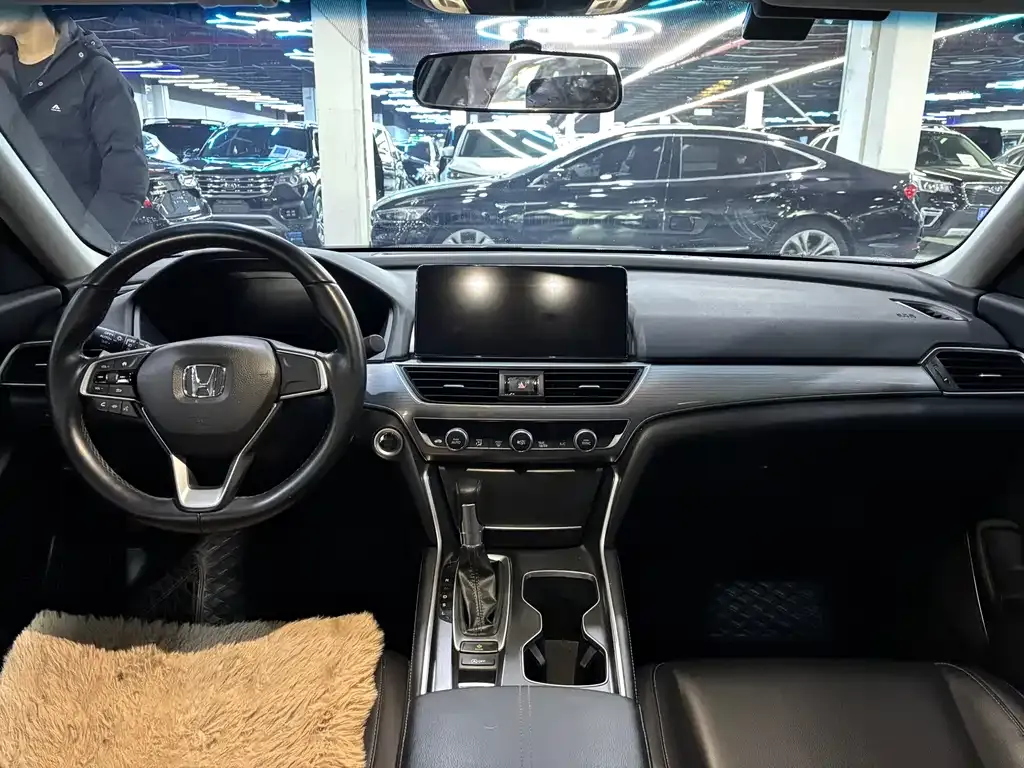 Honda Accord — фото 6