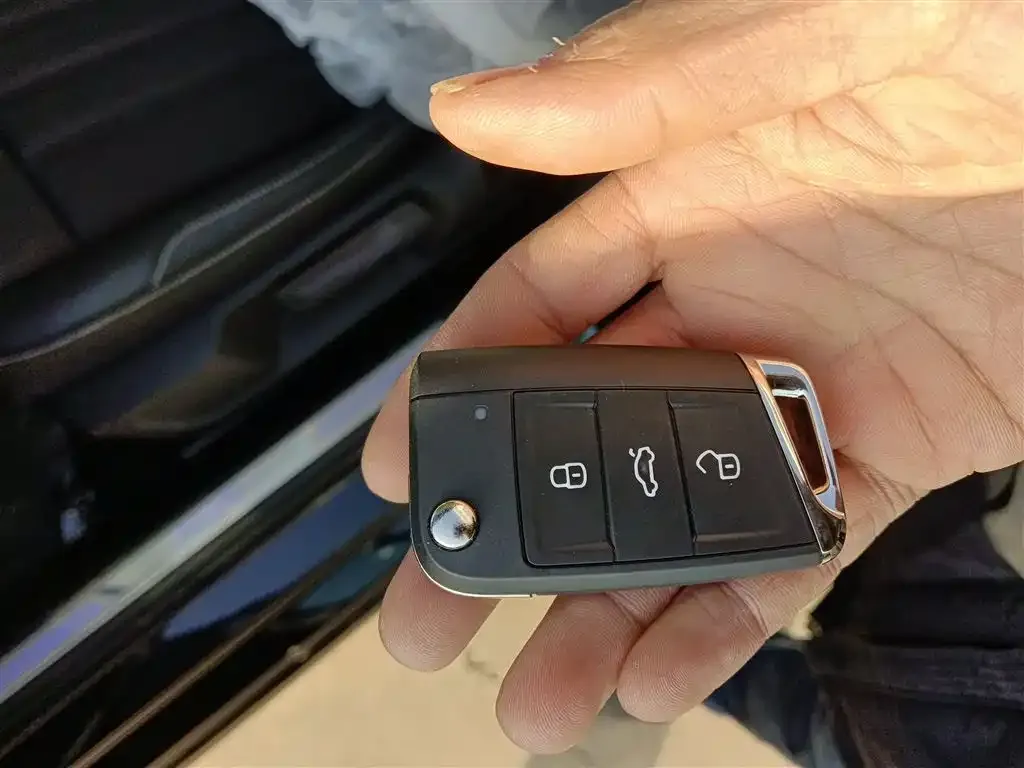 Volkswagen Passat New Energy 2025 из CN, фото 4